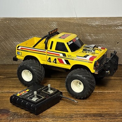VTG 80's Radio Shack 4x4 Off-Roader RC Monster Truck with Remote