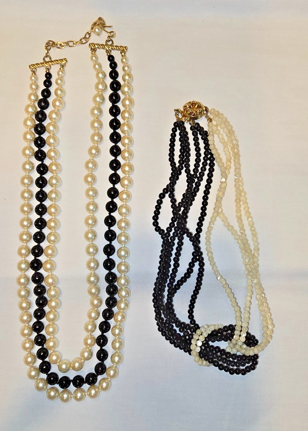 Vntg Lot Faux Pearl Black Bead Multi Strand Necklace Gold Tone  Layered Retro