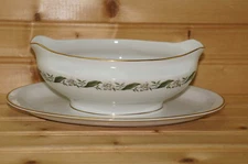 Royal Jackson Magnolia Gravy Boat or Sauce Bowl with Underplate, 9 1/2"