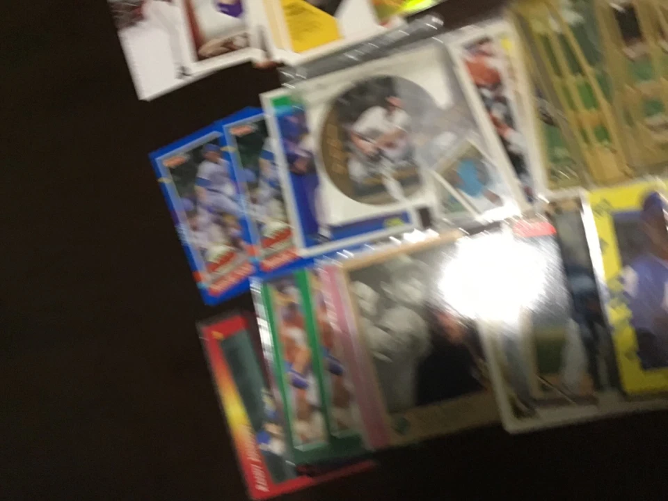 RANDY JOHNSON Oddball Insert & Regular issue Baseball LOT #2 MARINERS YOU CHOOSE - Image 2 of 4