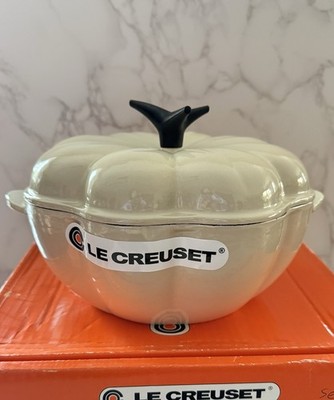 Le Creuset Dune Almond Pumpkin Cast Iron Dutch Oven 2.25Qt New