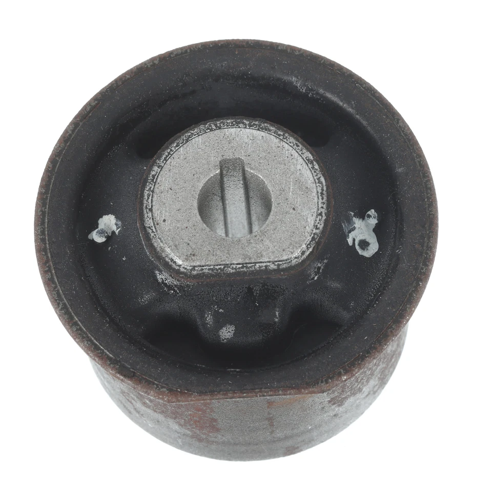 Genuine Mopar 2005-2010 Jeep Commander Front Axle Mounting Isolator 52089516AB - Изображение 2 из 4