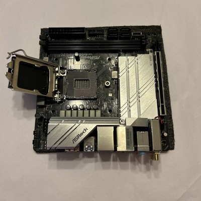 ASRock Z590M-ITX/AX LGA 1200 Intel Z590 SATA 6Gb/s Mini ITX Intel Motherboard