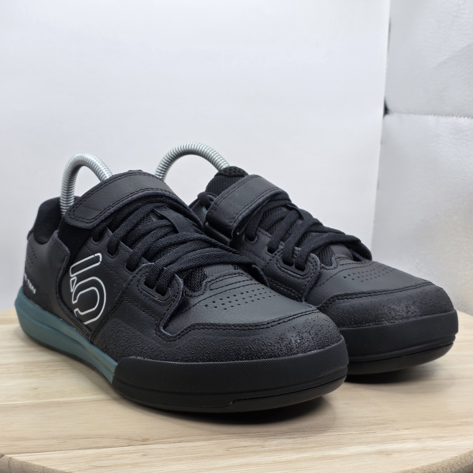 Women's Size 7 - adidas Five Ten Hellcat SPD Clipless Mountain Bike Shoes NEW thumbnail 5