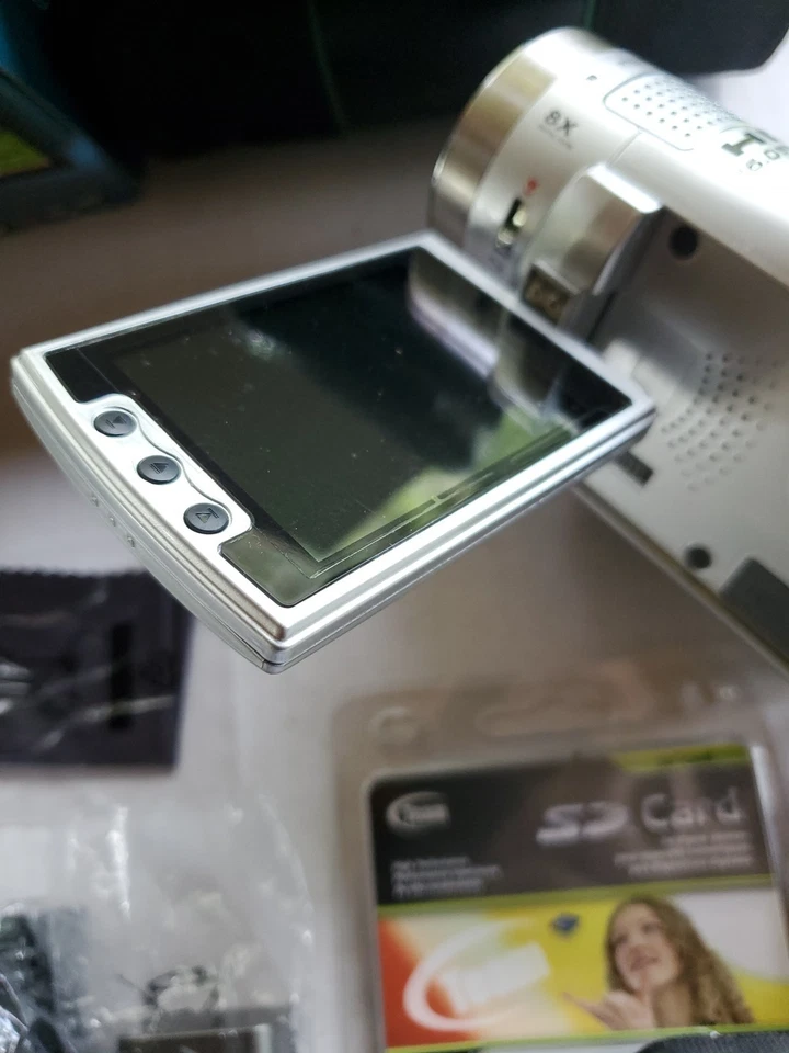 Mitsuba HDC-8800 16.0 Mega Pixels - Silver - Brand New - Perfect Complete Cond - Image 4 of 4