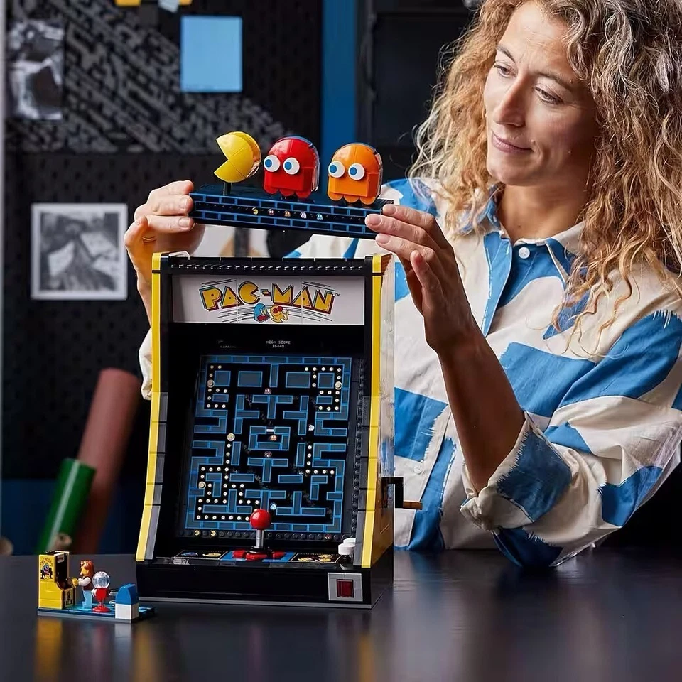 Pac-Man Slot Machine / Construction Toy / 2651 Pieces - Image 4 of 4