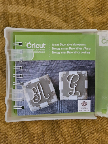 Cricut Cartridge Anna's Decorative Monograms - Picture 3 of 4
