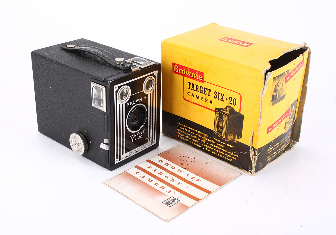 フィルムカメラ BROWNIETARGET TARGET SIX-20 Amazon.com : Vintage Kodak Brownie Target Six-20 Art Deco