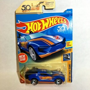 rise n climb hot wheels