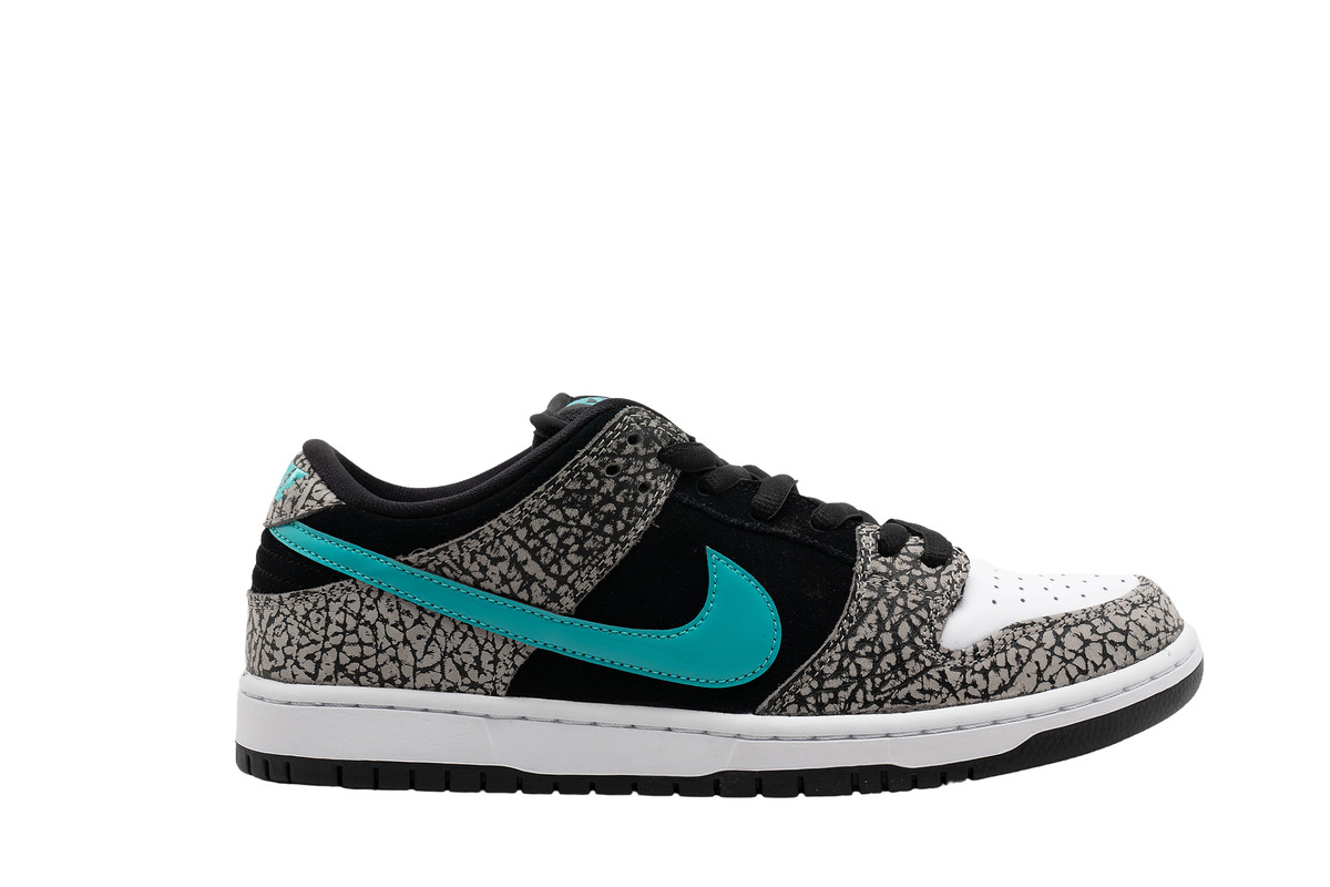 Nike SB Dunk Low atmos Elephant