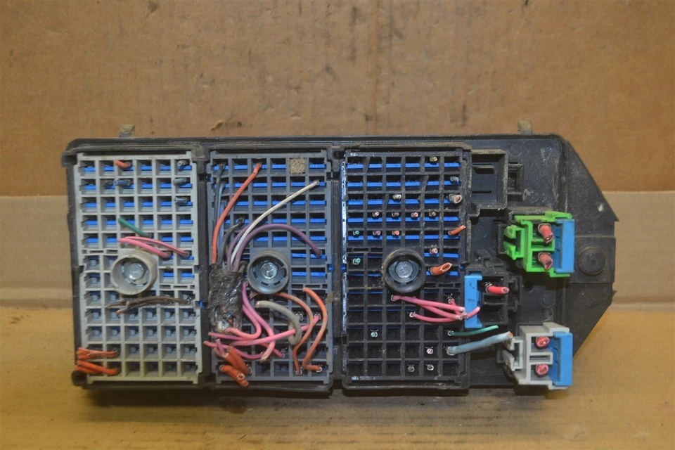 2002-2005 Buick Century caixa de fusíveis junção fabricante de equipamento original 10332972 módulo 533-X11 - Imagem 4 de 4