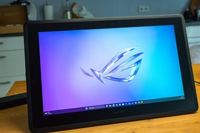 Wacom Cintiq 22 Grafiktablett - Schwarz (DTK2260K0A)