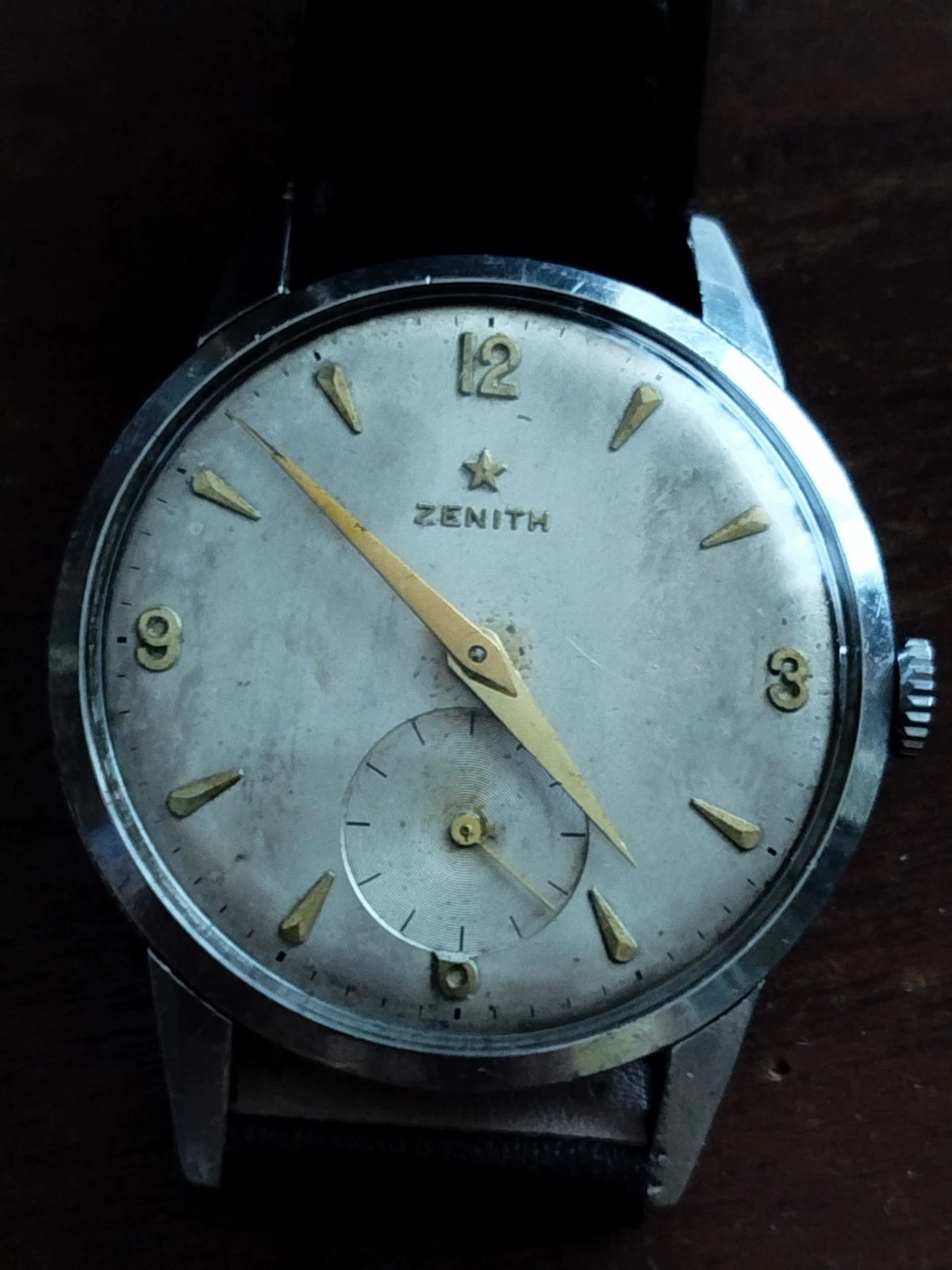 Zenith — Vintage ZENITH Manual Winding Mechanical Watch.