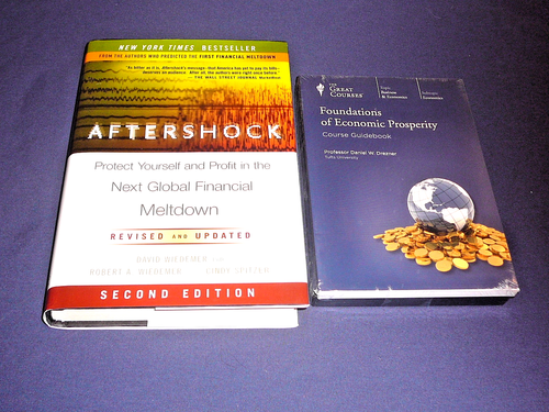 Teaching Co Great Courses DVDs  FOUNDATIONS of ECONOMIC PROSPERITY   new + BONUS - Imagen 1 de 2