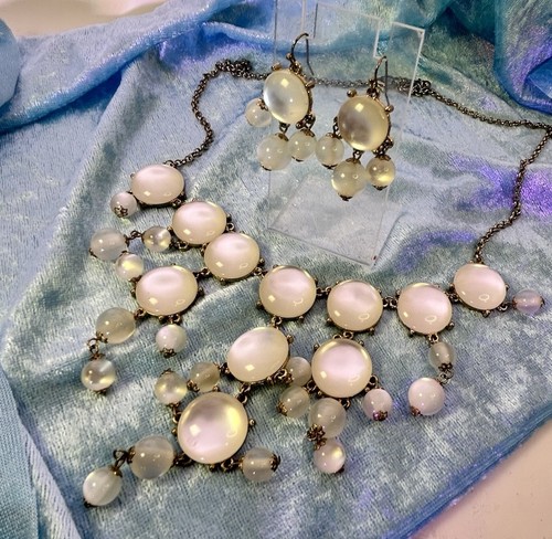Vintage Bubble Dangle Cream Moonstone Statement & Earrings Set 28” BiB - Picture 18 of 19