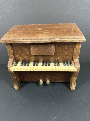 Vintage Wooden Piano Shaped Box Hinged Top 5X5 