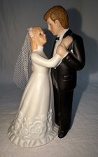 Vintage 1985 Lefton Hand-Painted Taiwan Bride and Groom Figure Cake Topper 04965