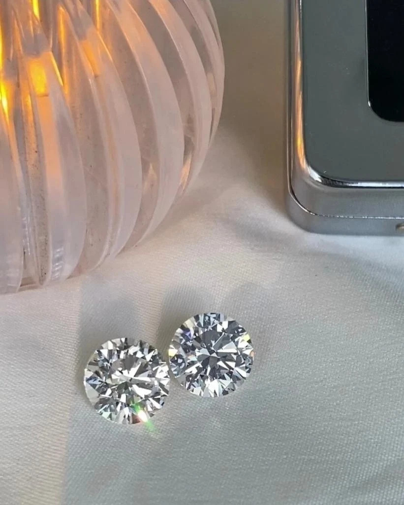 2 Ct Lab Grown White Color Diamond Round cut D Grade 2 Pcs VVS1 +Free Gift