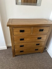 Oakland Solid 5 Chest of Drawers In Oak Excellent Condition