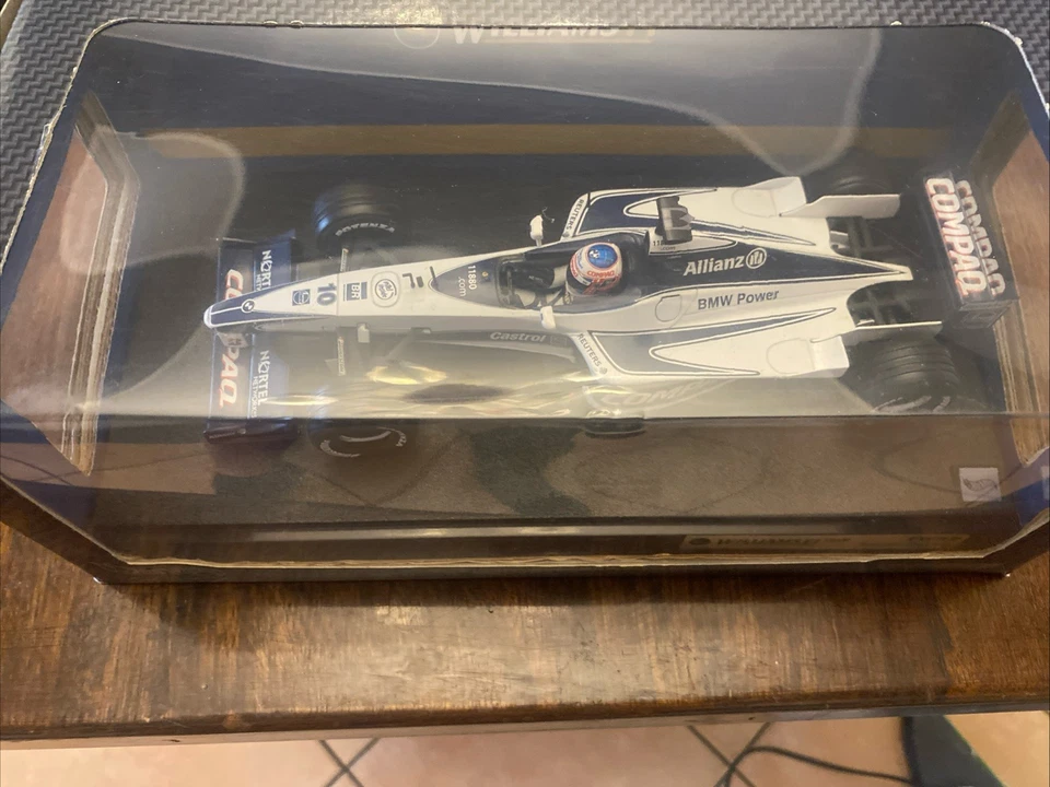 MATTEL HOT WHEELS 26736 WILLIAMS FW22 2000 J. BUTTON 1/18 F1 SCALE MODEL - Immagine 2 di 3