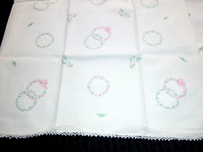 Pr Vtg Cotton Embroidered Pillowcases Crochet Edge Floral All OVer Design *SPOT*