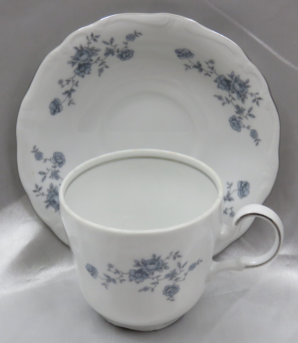 Cup Saucer Johann Haviland Traditions BLUE GARLAND 1991- 2008 White