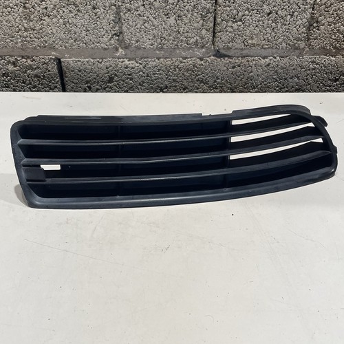 Orig. Audi A4 B5 Stoßstangengitter Abdeckung Vorne Rechts NSW Nebelscheinwerfer