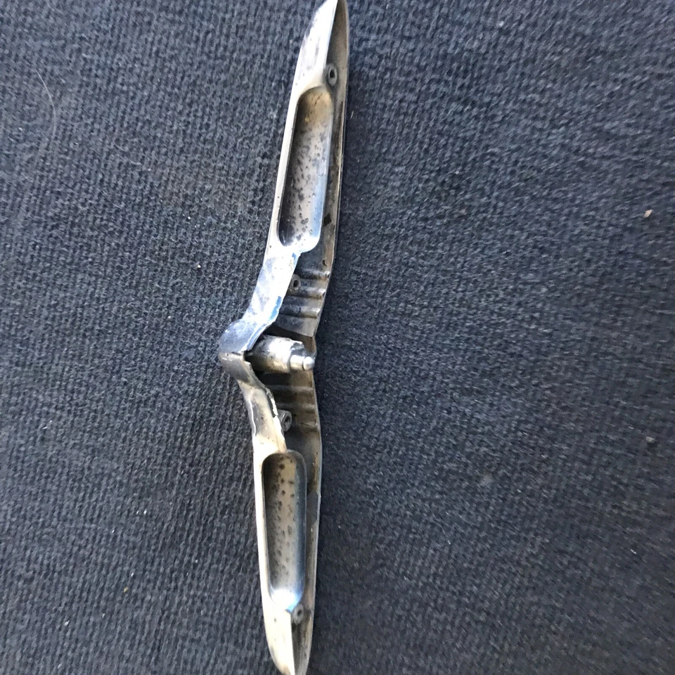 Ford Mainline 1958-62 mango de maletero OEM sin llave Foto 4 de 4