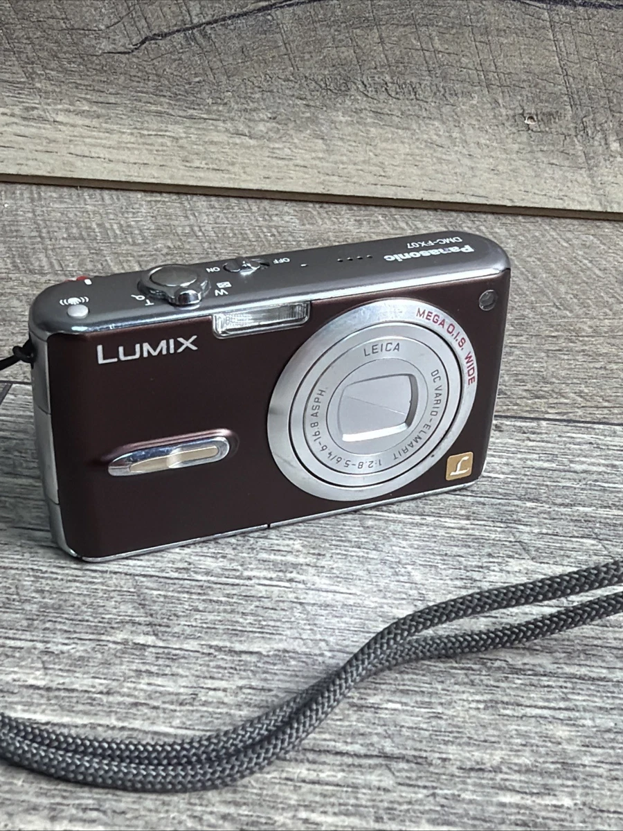 Panasonic LUMIX DMC-FX07 Digital Cameras 7-7.9 MP Maximum