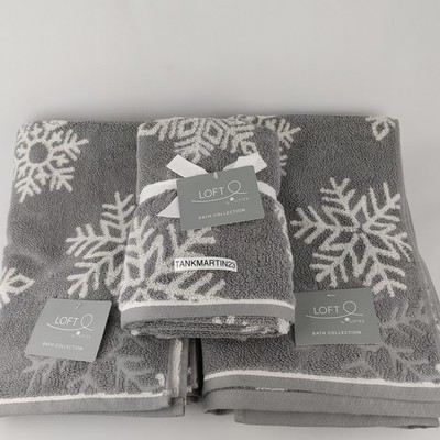 Set of 4 Loft 2 Bath 2 Hand Towels Gray Christmas Snowflakes Snowflake Winter