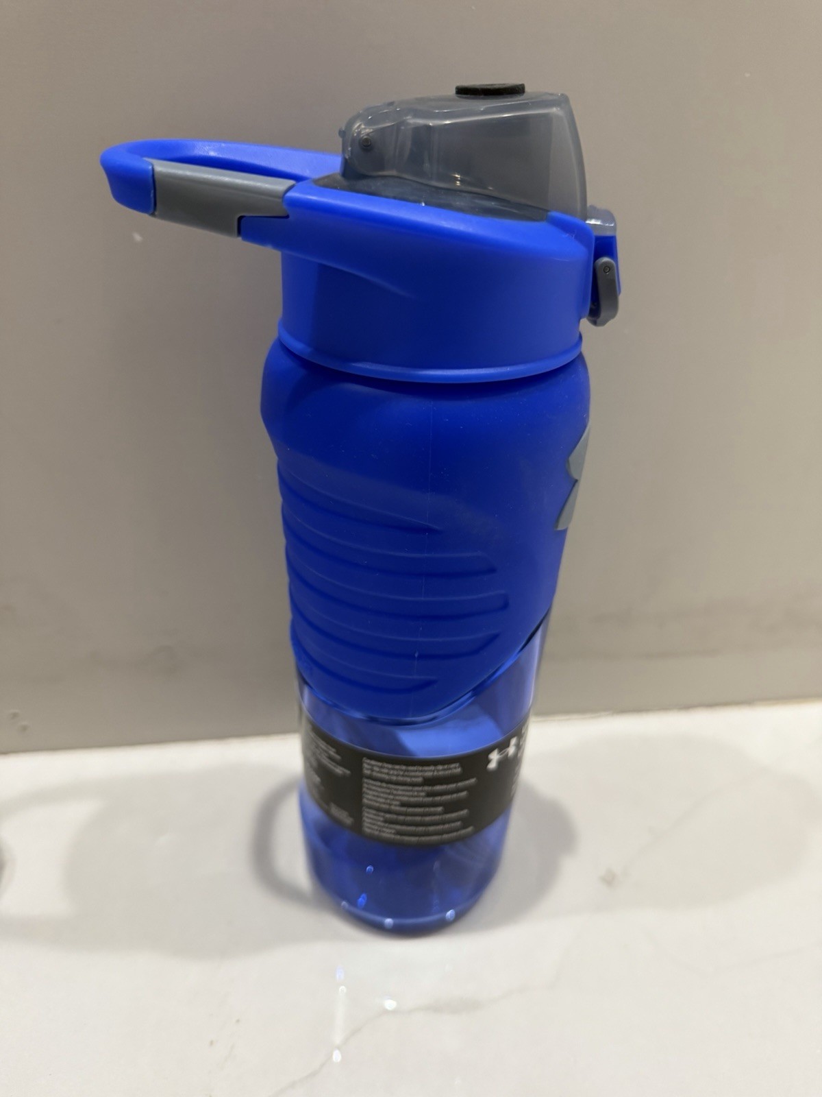 New Under Armour Blue Water Bottle 24 Oz