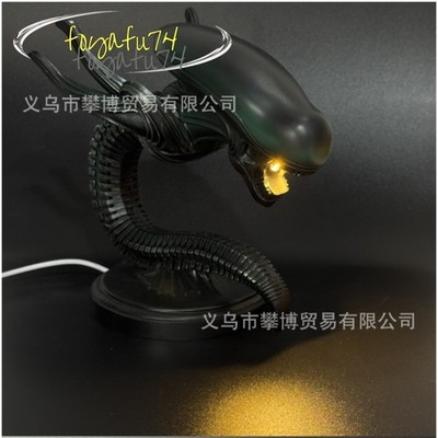 Cool Alien Resin Lamp - Color Changing Night Light For Bedroom & Desk Decor