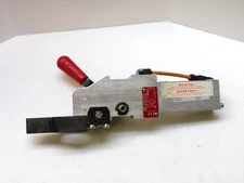 DE-STA-CO 82L25-143B8H0 POWER CLAMP 30VDC