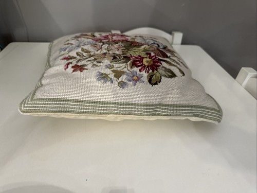 Vintage Handmade Wool Needlepoint Floral Pillow/Cushion EUC - Picture 14 of 24