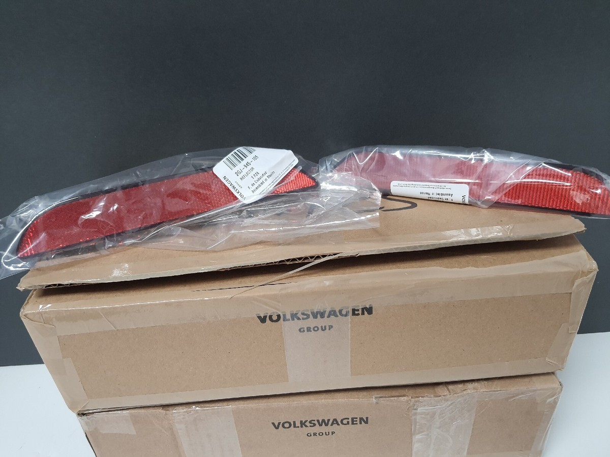 2GJ945105/6 SET NEW GENUINE VW BUMPER REFLECTOR REAR W/O 2GJ945105/6 SET NEW GENUINE VW BUMPER REFLECTOR REAR W/O