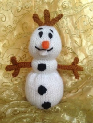 STRICKMUSTER Frozen inspiriert Schnee Schokolade Orange Hülle oder Spielzeug in Olaf Blau