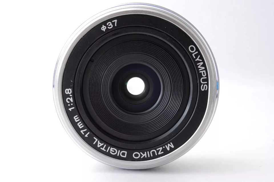 M.ZUIKO 17mm f/2.8 Wide Angle Pancake Lens for Olympus Panasonic Micro 4/3Camera - Image 2 of 4