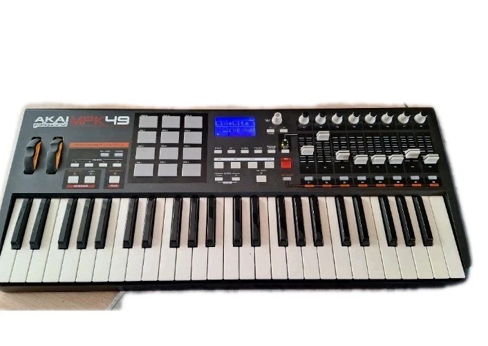MIDI-Keyboard Akai MPK 49 professional