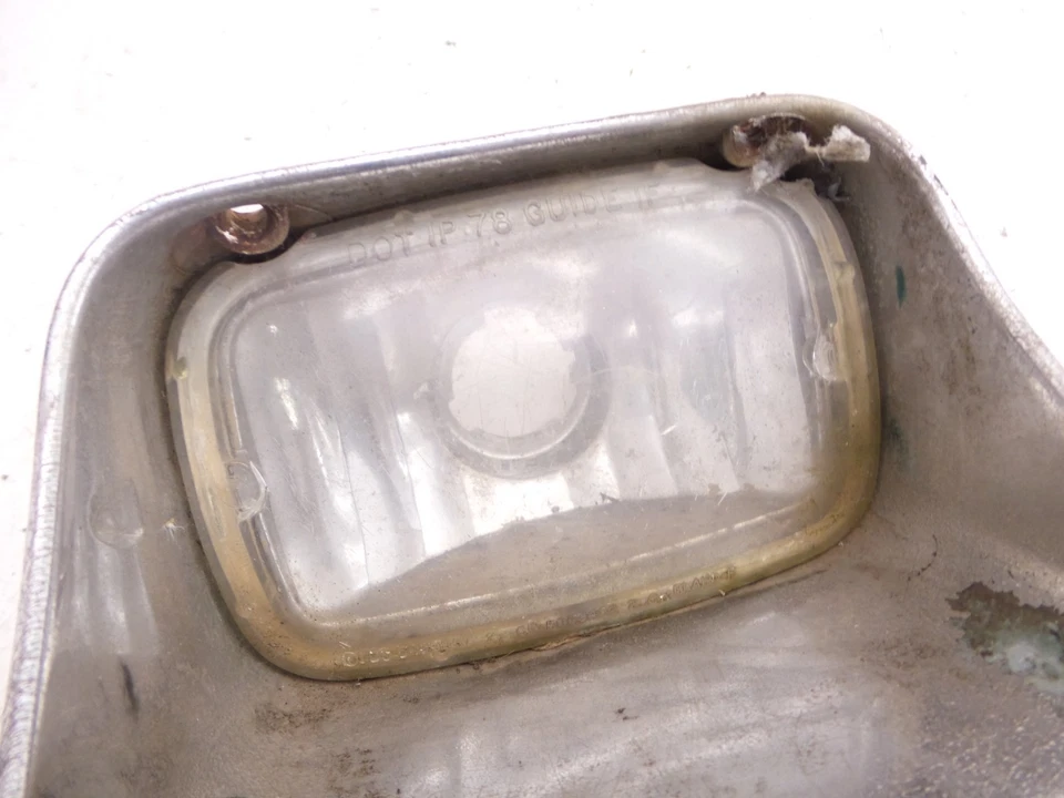 Par de luces de estacionamiento con señal de giro para Camaro 78-81 GM Original Foto 4 de 4