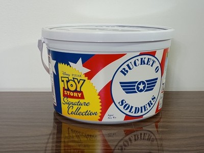 Toy Story Bucket O Soldiers 72 Green Army Men Thinkway Disney