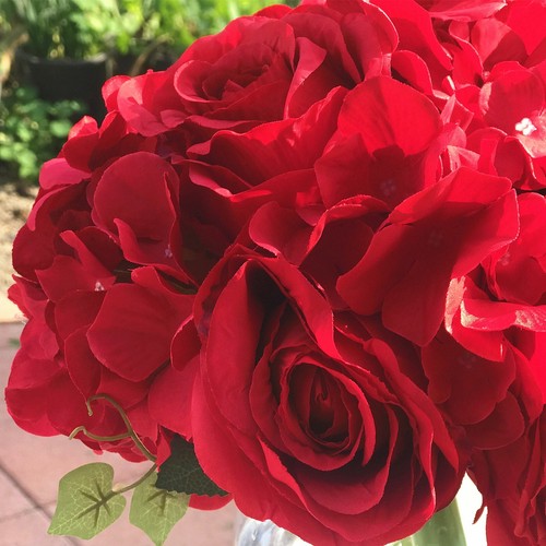 Artificial Rose and Hydrangea Flower Arrangement Glass Vase Acrylic Water Decor - Picture 24 of 24