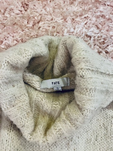 ‘Fate’ Oversized Cream Cowlneck Colorblock Sweater S - Picture 3 of 5