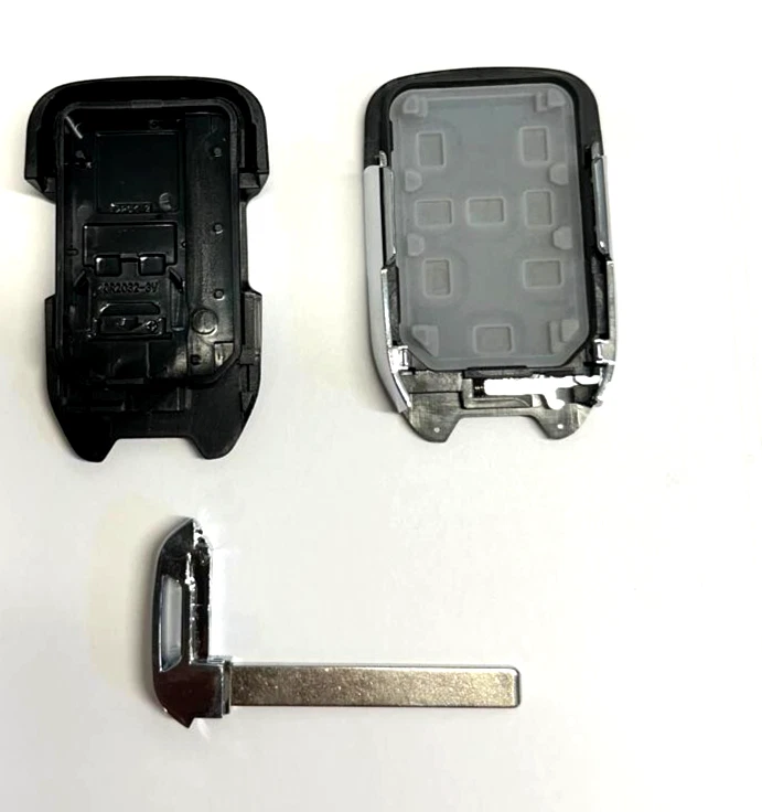 NEW Smart Remote Key SHELL For Chevrolet Silverado 2019 - 2020 13529632 HYQ1EA - Image 2 of 4