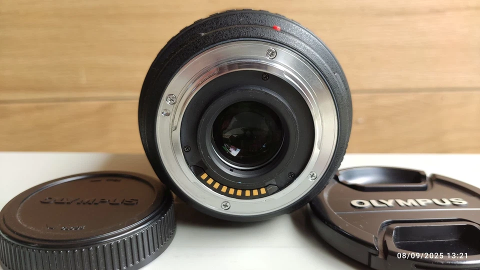 OLYMPUS Zuiko Digital 12-60mm F2.8-4.0 ED SWD Lens - Image 3 of 4