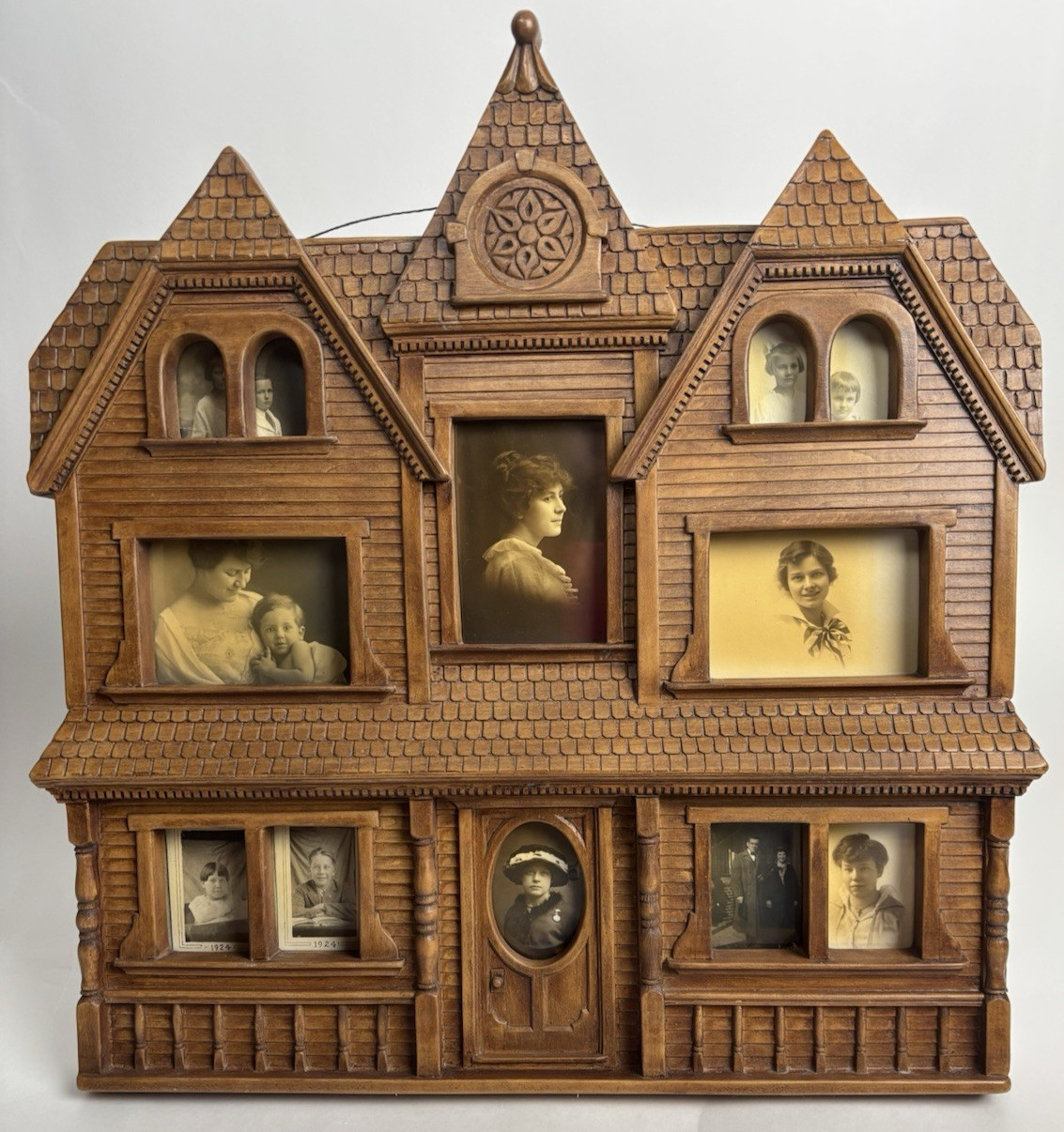 Vintage Syroco Style Victorian House 12 Photo Collage Picture Frame 17" X 19"