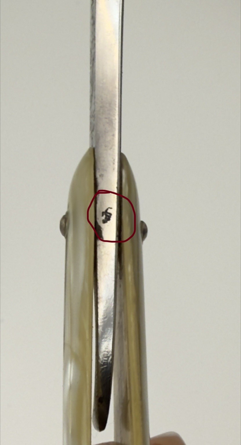 Vintage Dubl Duck Pearlduck 9/16 Round Point Wonderedge Straight Razor