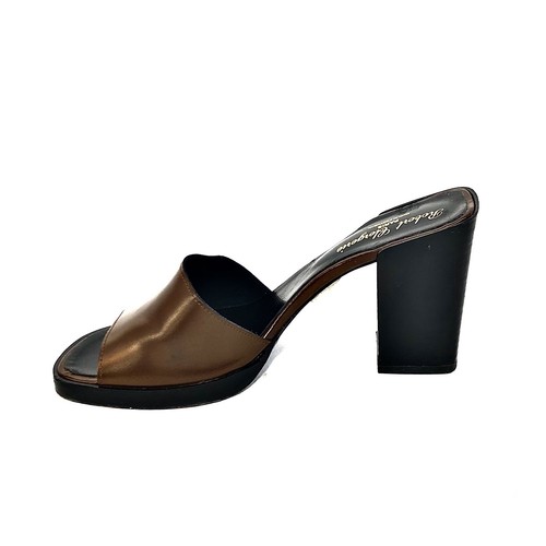 Tacones deslizantes de cuero bronce Robert Clergerie talla 7 B - Imagen 7 de 12