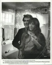 1977 Press Photo Actors George Segal and Jane Fonda in "Fun with Dick and Jane"