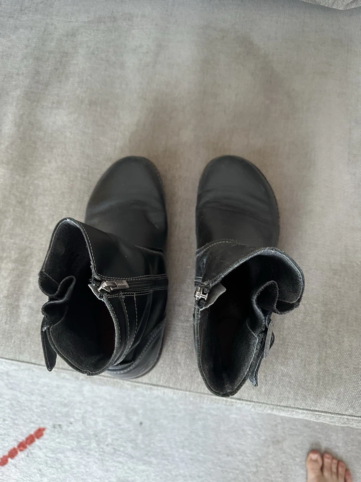 Botas Birkenstock Stowe de cuero negras inspiradas en la moto. Talla 38 Buen estado. Foto 2 de 4