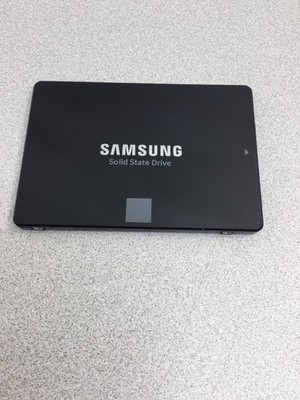 Samsung 870 EVO 250GB 2.5'' SATA III Internal SSD '''''' good 98 % ''''''''''